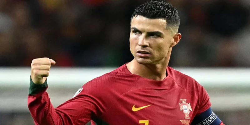 cristiano-ronaldo-gioi-thieu